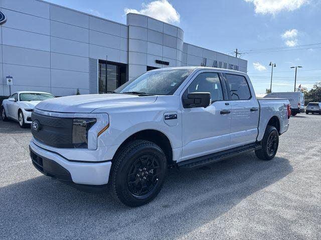 2025 Ford F-150 Lightning XLT SuperCrew AWD