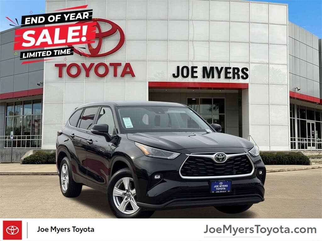 2025 Toyota Highlander LE FWD