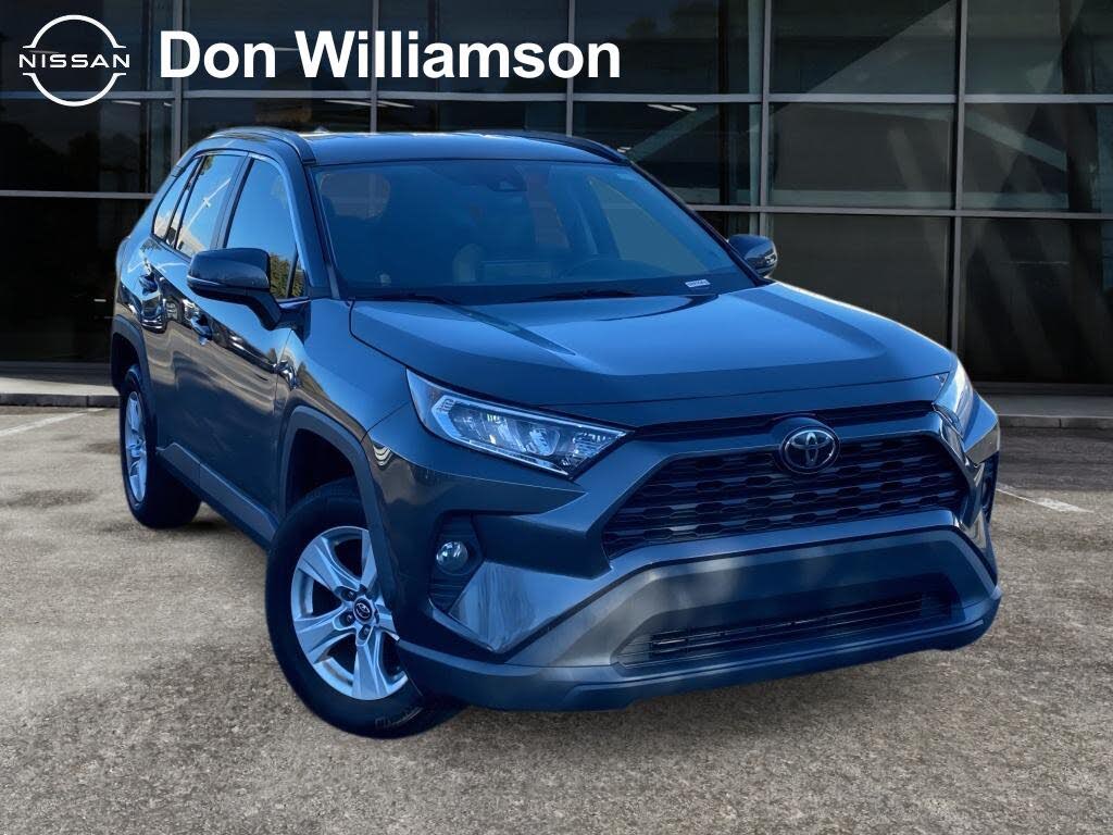 2020 Toyota RAV4 XLE FWD