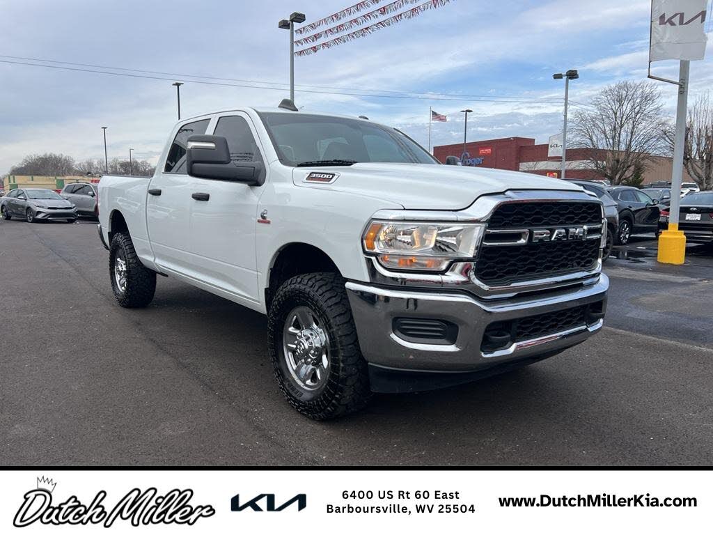 2024 RAM 3500 Tradesman Crew Cab 4WD