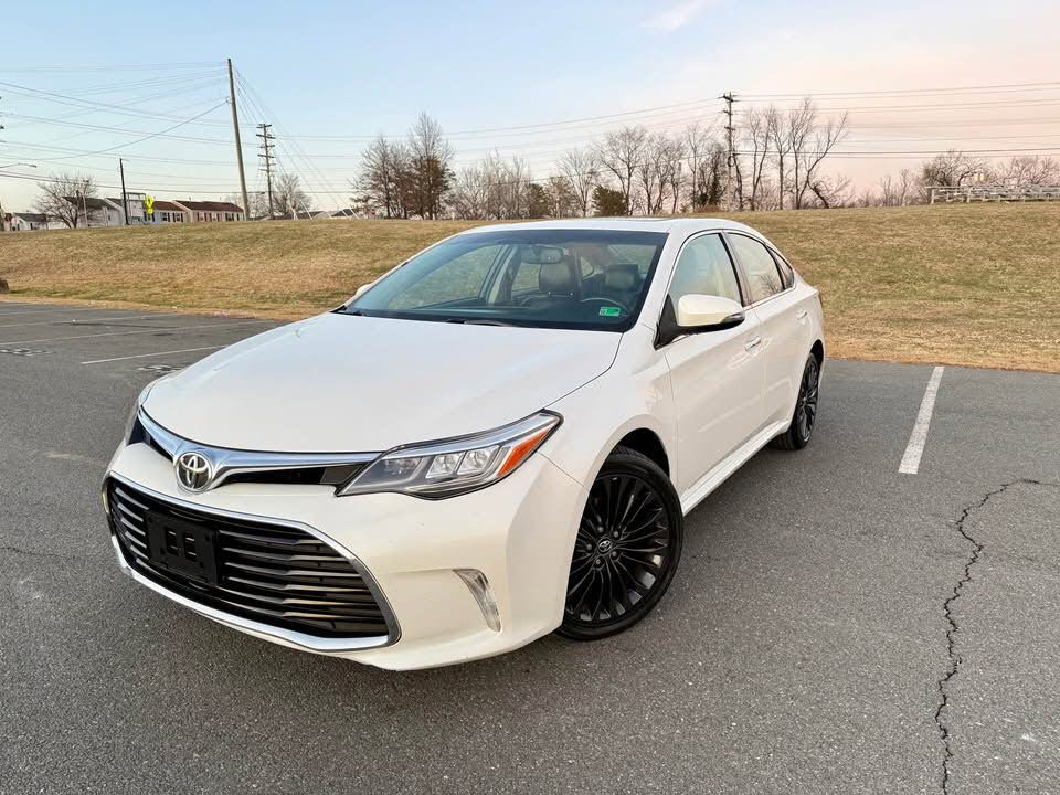 2016 Toyota Avalon XLE