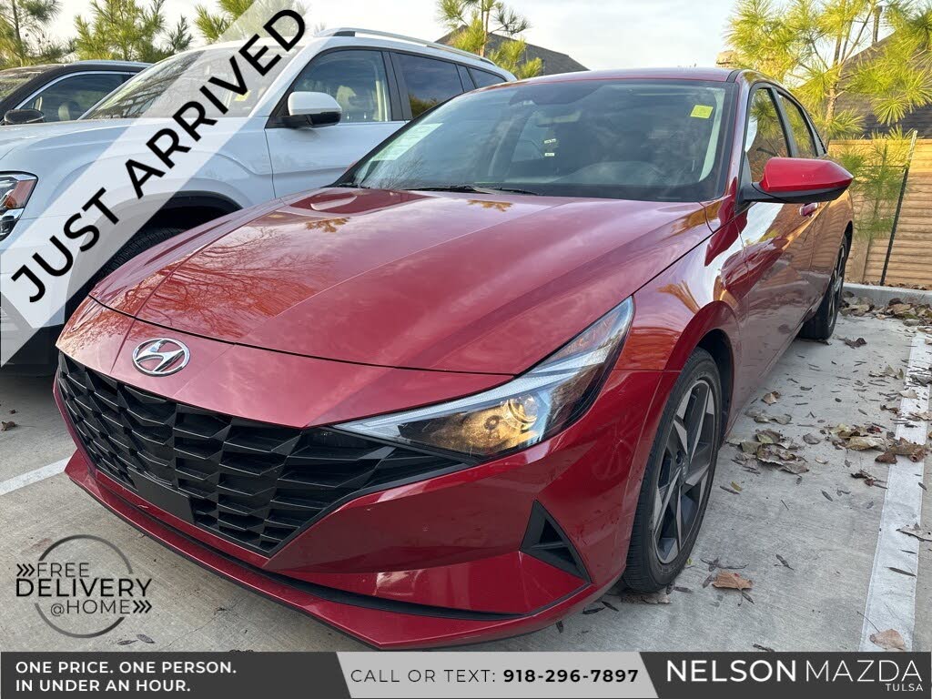 2023 Hyundai Elantra SEL FWD