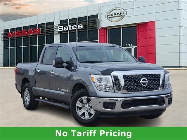 2018 Nissan Titan SV Crew Cab 4WD