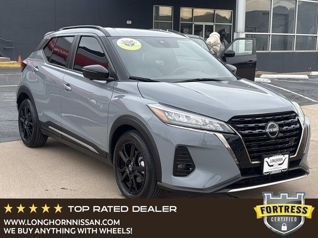 2023 Nissan Kicks SR FWD