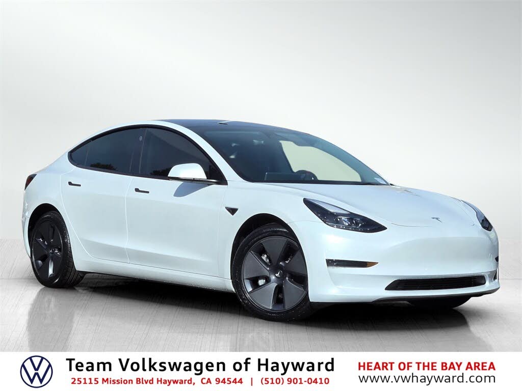 2023 Tesla Model 3 RWD