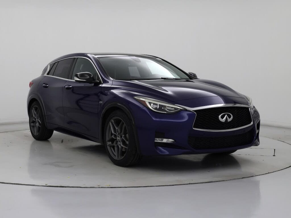 2017 INFINITI QX30 Sport FWD