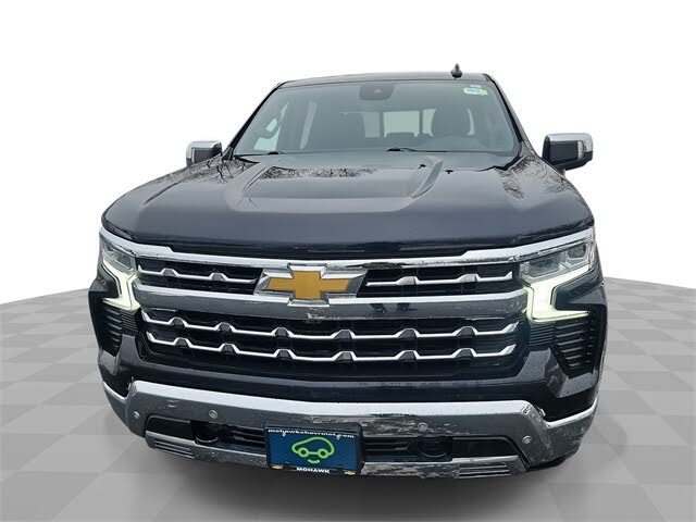 2022 Chevrolet Silverado 1500 LTZ Crew Cab 4WD