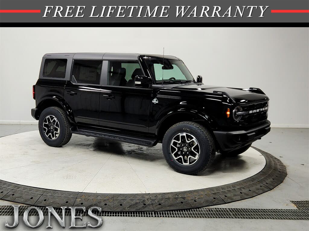 2025 Ford Bronco Outer Banks 4-Door 4WD