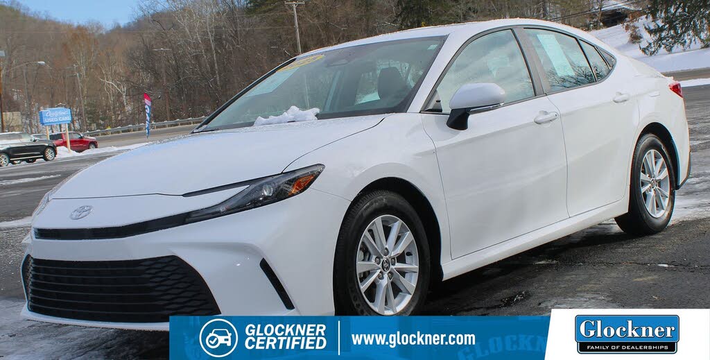 2025 Toyota Camry LE FWD
