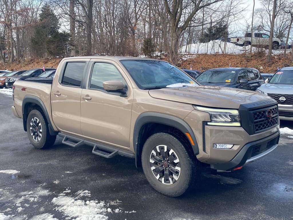 2023 Nissan Frontier PRO-4X Crew Cab 4WD
