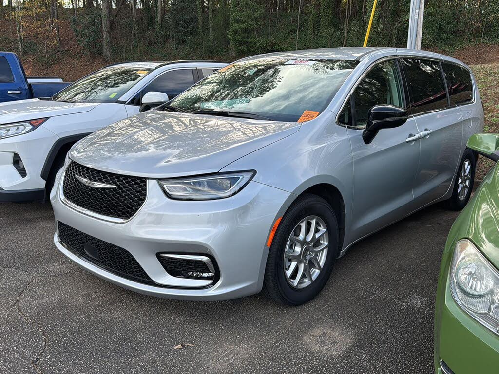 2024 Chrysler Pacifica Touring L FWD