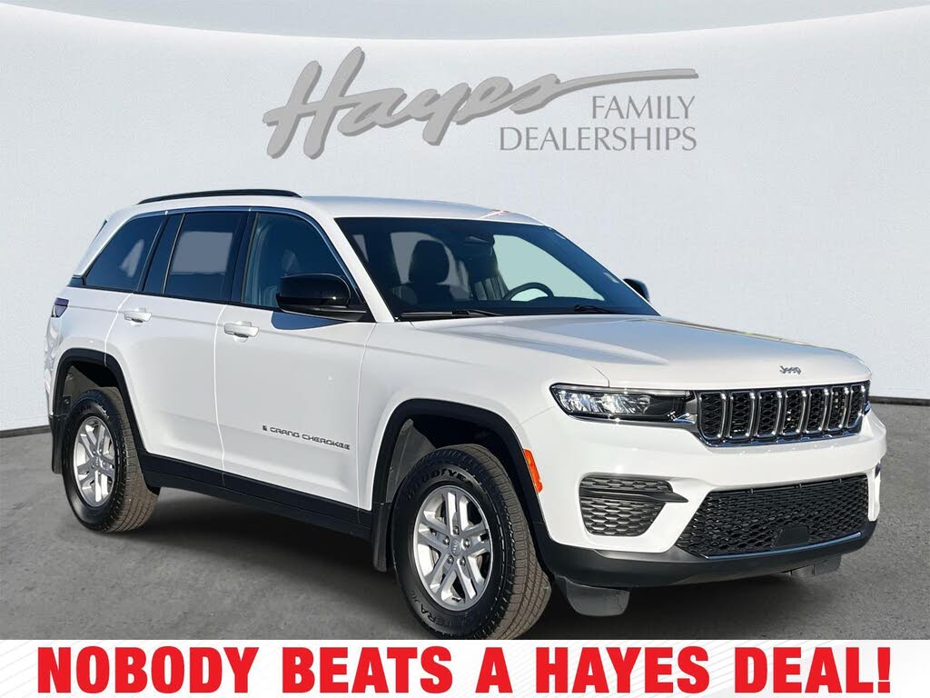 2024 Jeep Grand Cherokee Laredo RWD