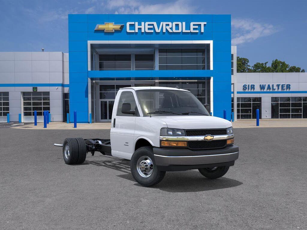 2025 Chevrolet Express Chassis 3500 Cutaway 159