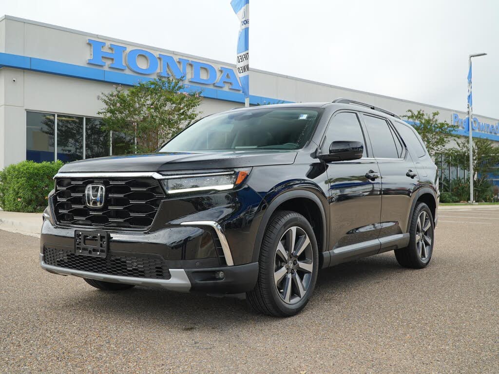 2025 Honda Pilot Touring FWD