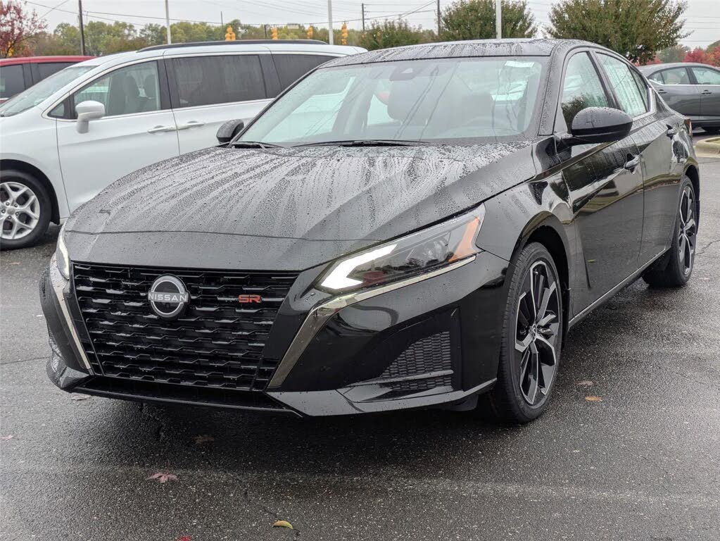 2025 Nissan Altima 2.5 SR FWD