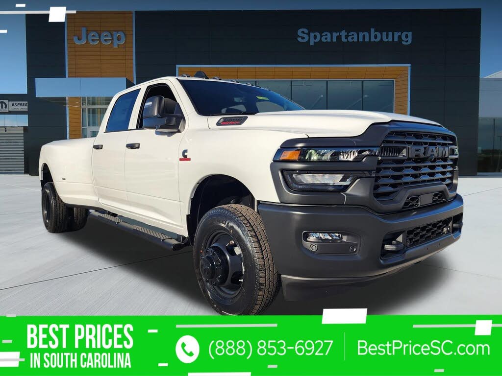 2026 RAM 3500 Tradesman Crew Cab LB DRW 4WD
