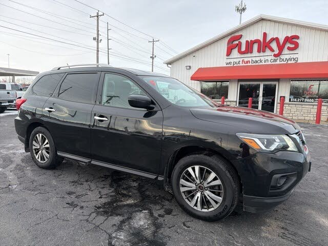 2017 Nissan Pathfinder SV 4WD