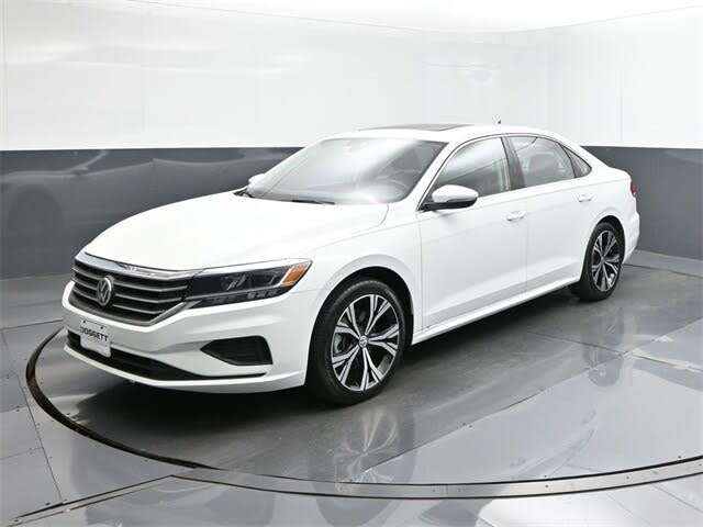 2022 Volkswagen Passat 2.0T SE FWD
