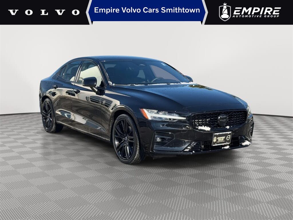 2023 Volvo S60 B5 Plus Black Edition AWD