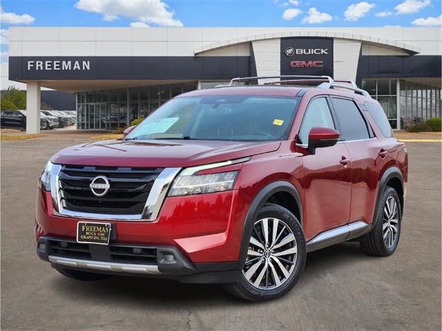 2024 Nissan Pathfinder Platinum FWD