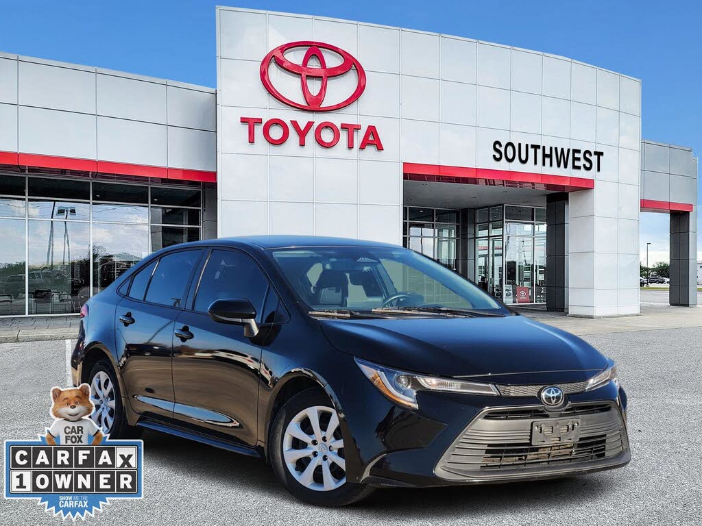 2024 Toyota Corolla LE FWD