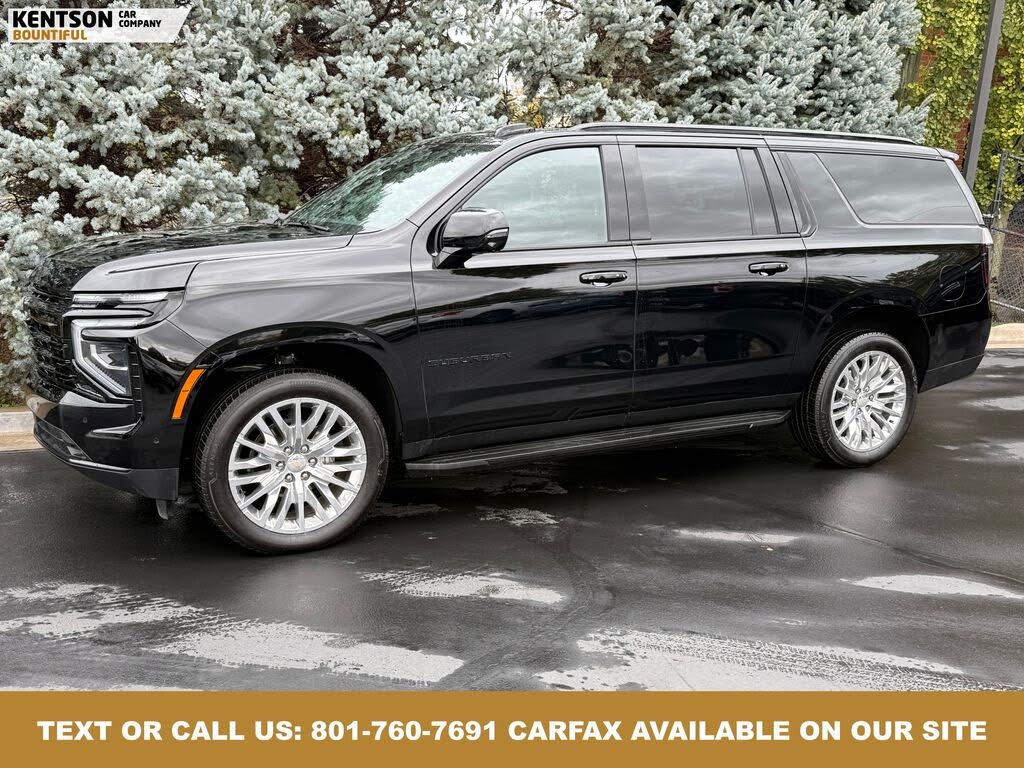 2025 Chevrolet Suburban RST 4WD