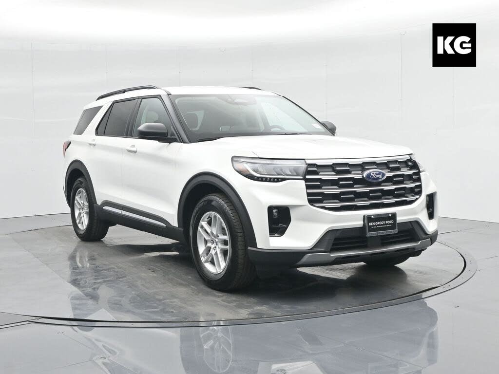 2025 Ford Explorer Active RWD