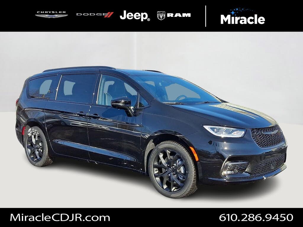 2026 Chrysler Pacifica Limited AWD