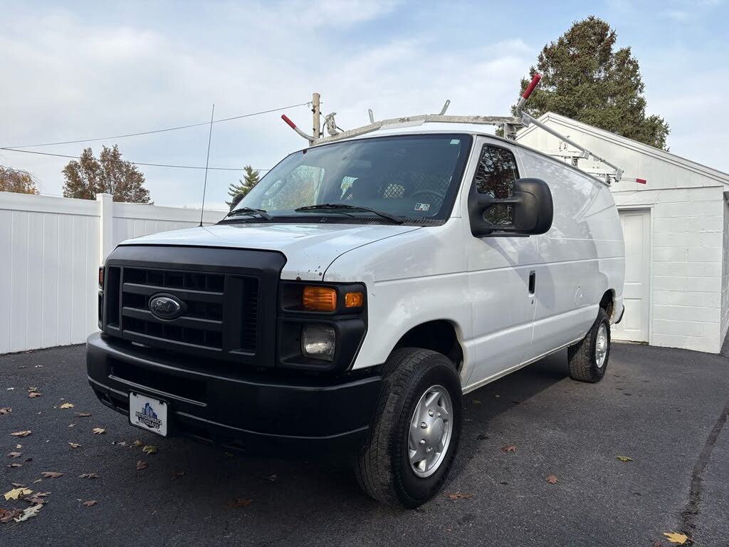 2013 Ford E-Series E-350 Super Duty Cargo Van