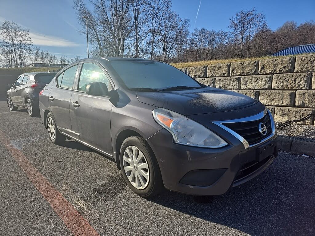 2015 Nissan Versa 1.6 S Plus