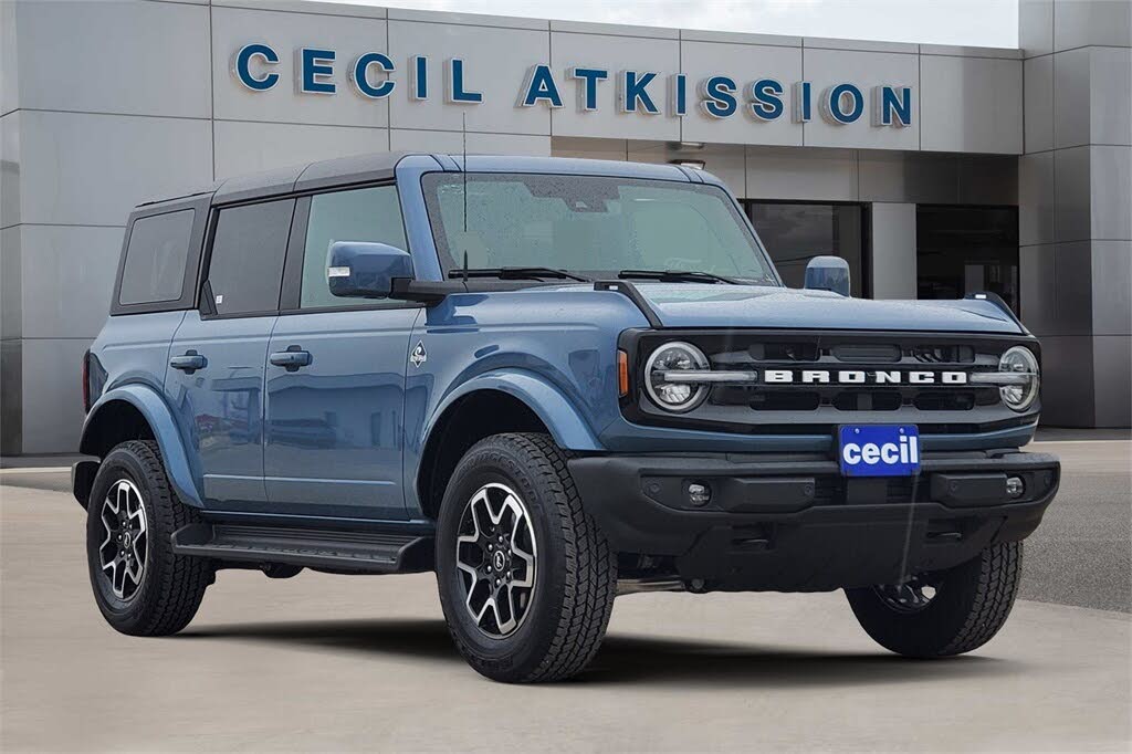 2025 Ford Bronco Outer Banks 4-Door 4WD