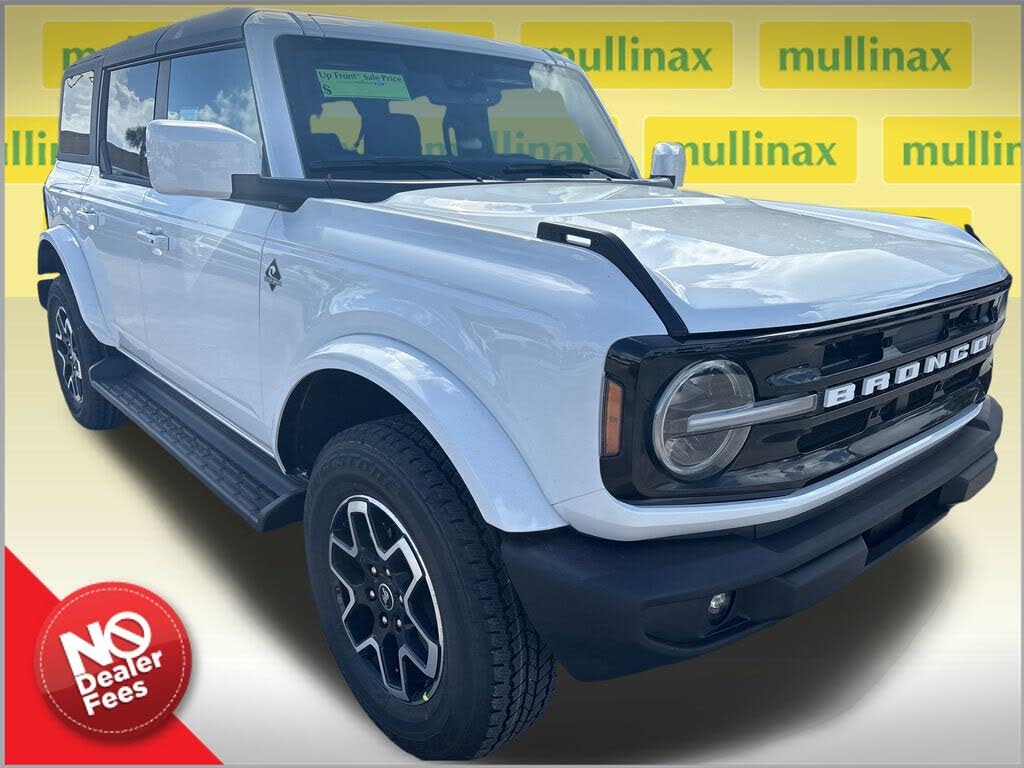 2025 Ford Bronco Outer Banks 4-Door 4WD
