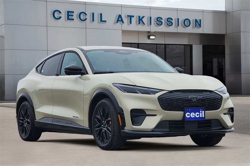 2025 Ford Mustang Mach-E Premium RWD