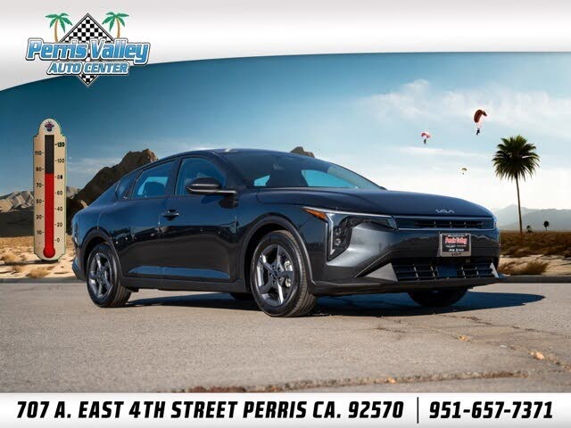 2025 Kia K4 LXS FWD