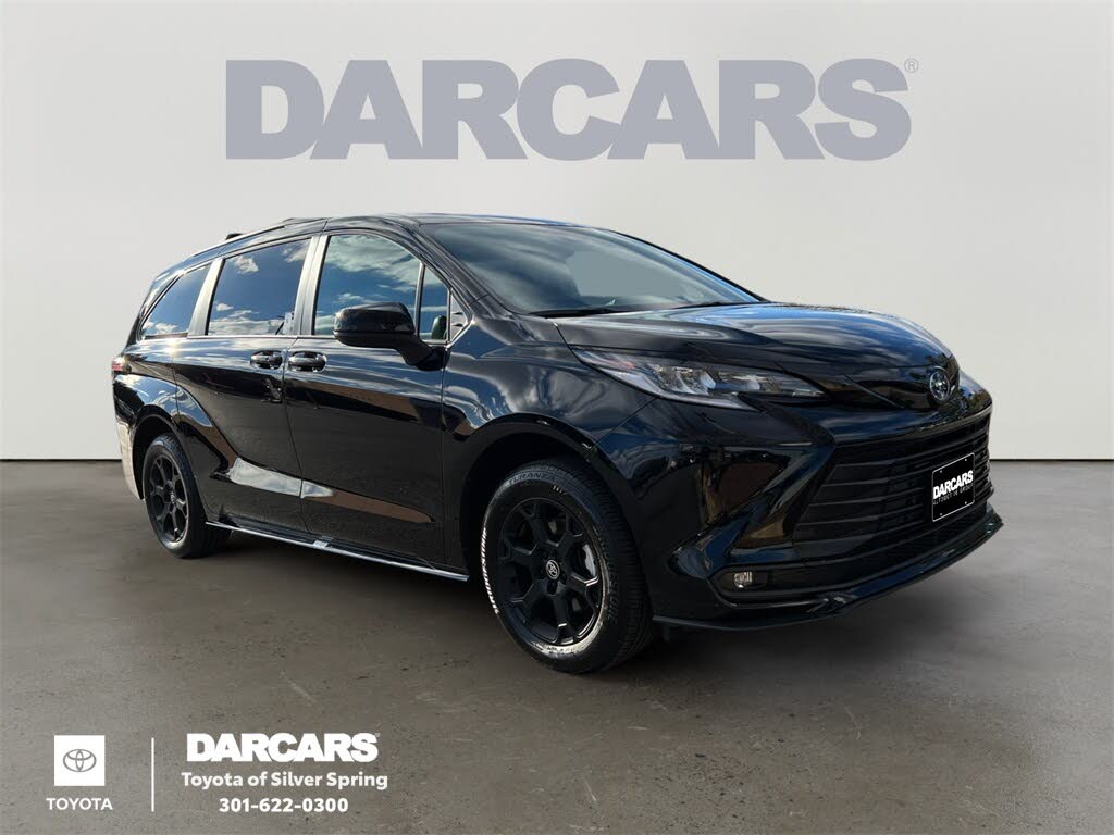 2025 Toyota Sienna Woodland Edition 7-Passenger AWD