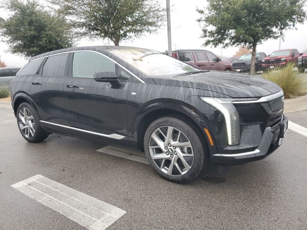 2026 Cadillac OPTIQ Premium Luxury RWD