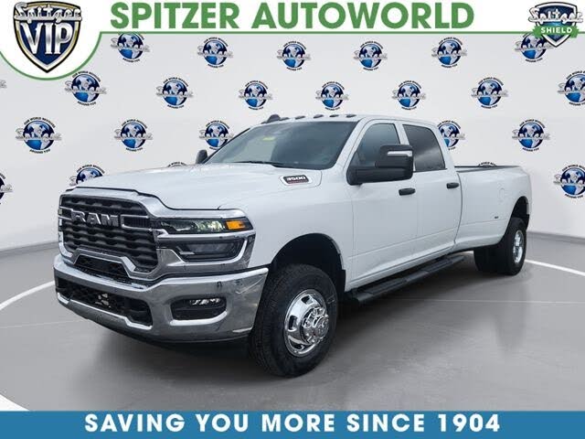 2026 RAM 3500 Tradesman Crew Cab LB DRW 4WD