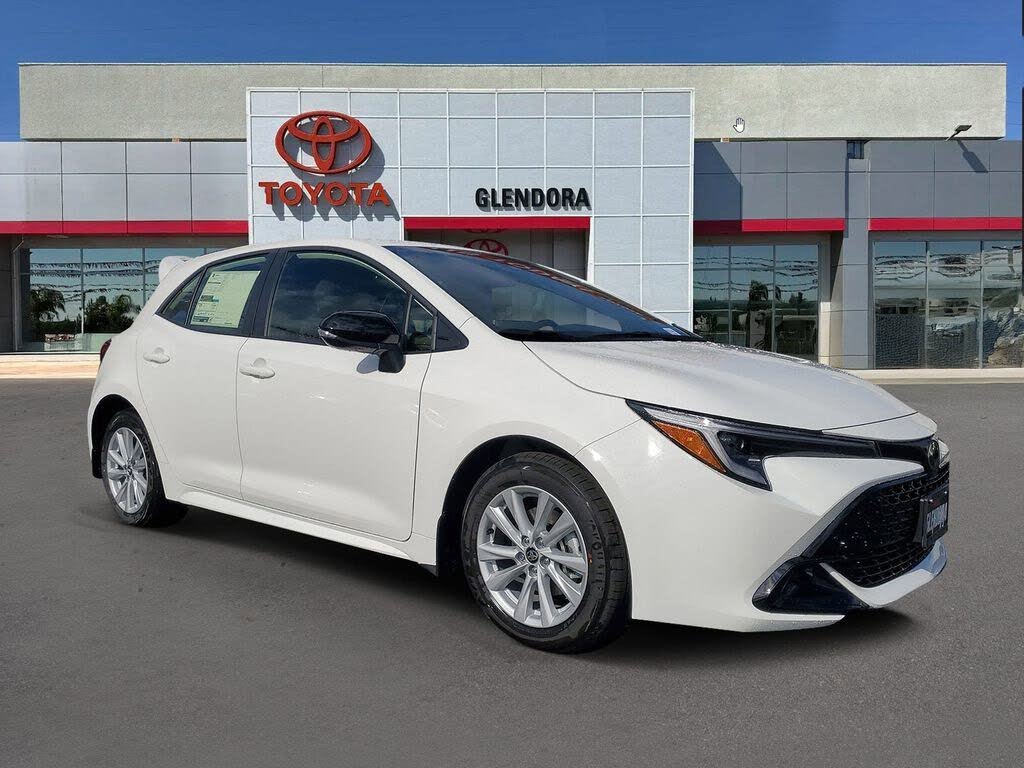 2026 Toyota Corolla Hatchback SE FWD