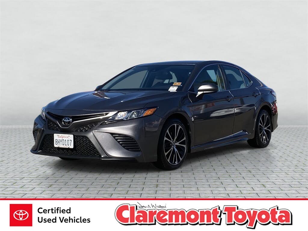 2019 Toyota Camry SE FWD