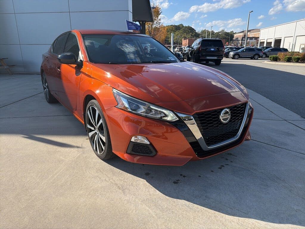 2022 Nissan Altima 2.5 SR FWD