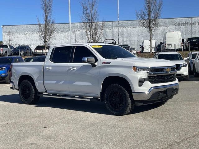 2023 Chevrolet Silverado 1500 LT Crew Cab 4WD