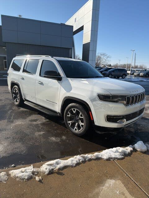 2023 Jeep Wagoneer Series III 4WD