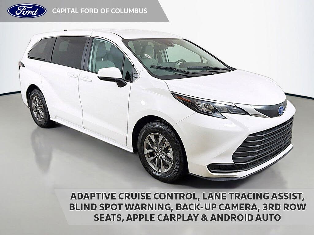 2024 Toyota Sienna LE 8-Passenger FWD