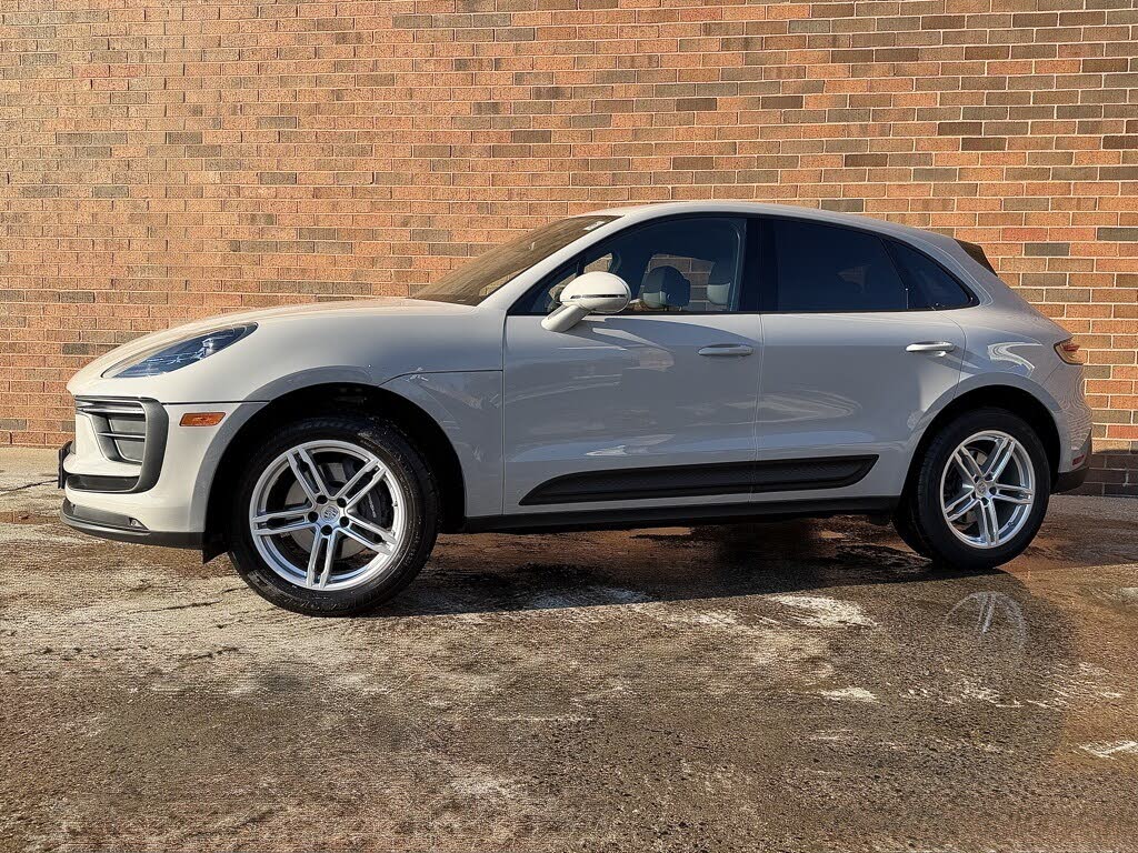 2025 Porsche Macan