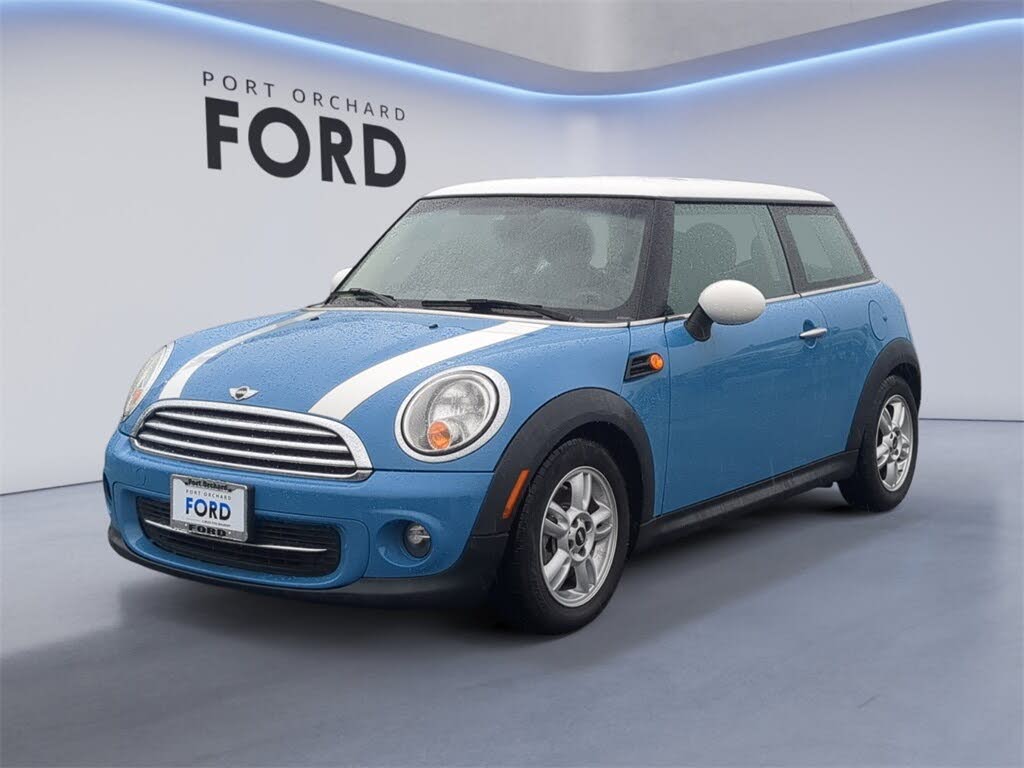 2013 MINI Cooper Hatchback FWD