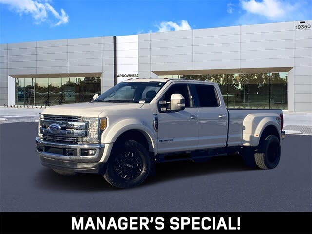 2017 Ford F-450 Super Duty Lariat Crew Cab LB DRW 4WD