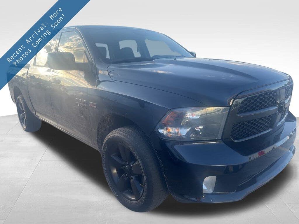 2018 RAM 1500 Express Crew Cab 4WD