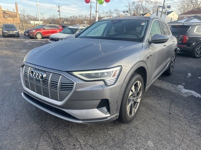 2021 Audi e-tron quattro Premium SUV