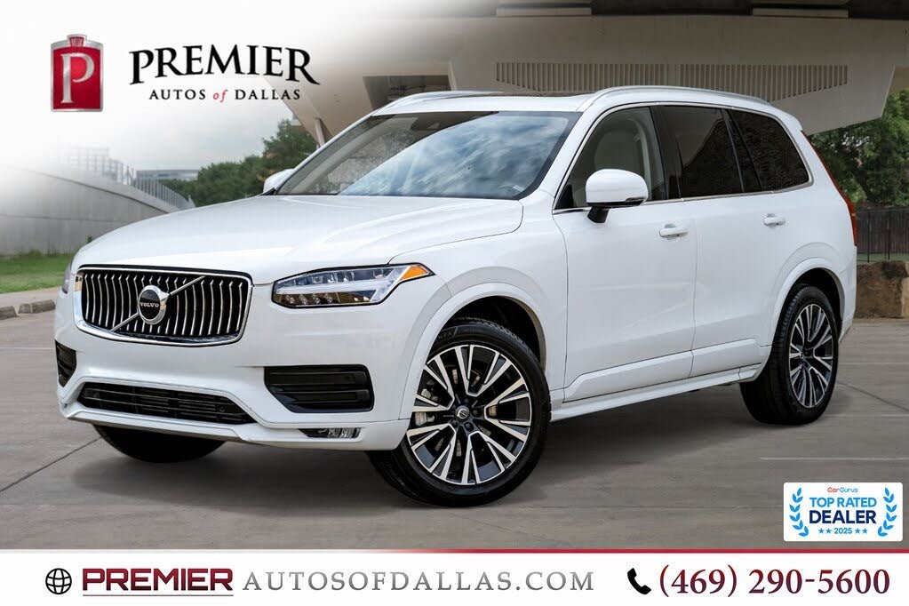 2022 Volvo XC90 T6 Momentum 7-Passenger AWD