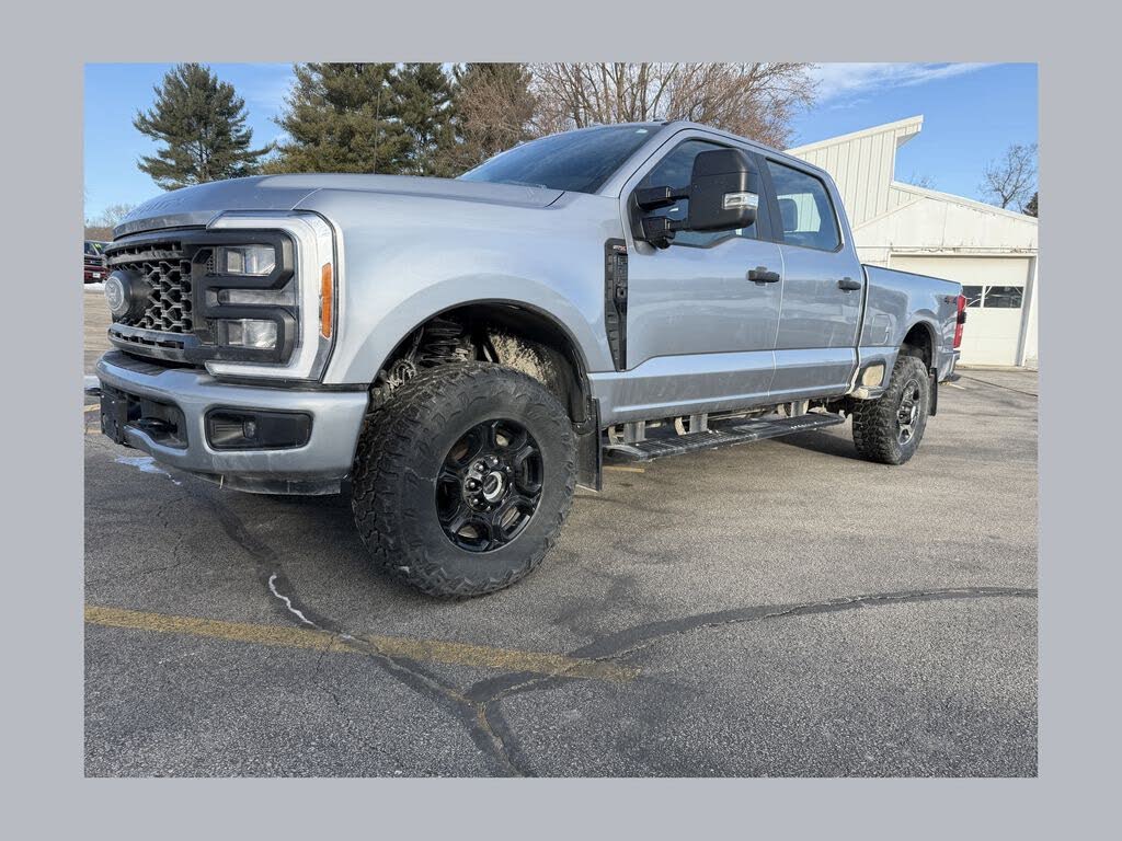 2023 Ford F-350 Super Duty XL Crew Cab 4WD